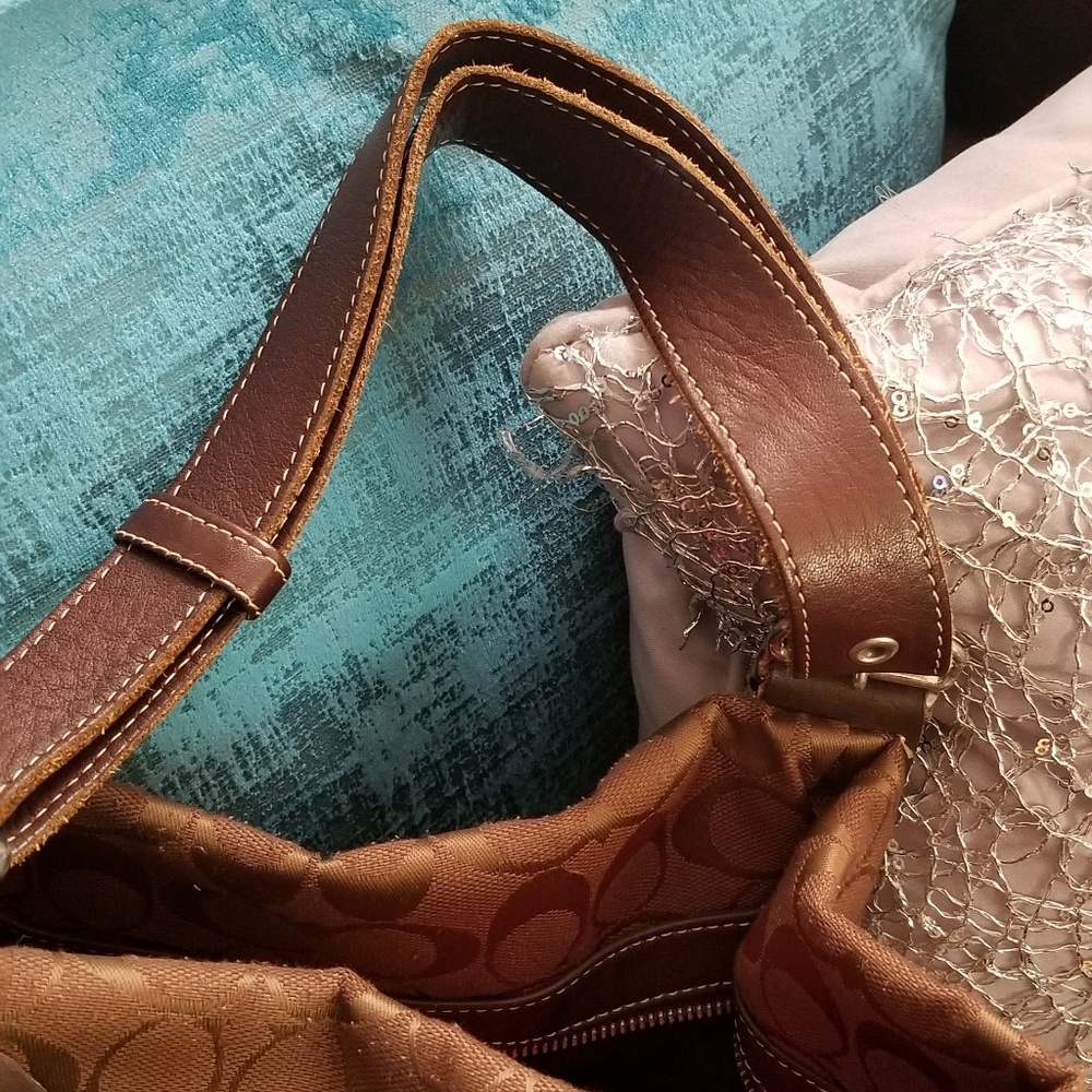 Purse - Picture 3 of 6